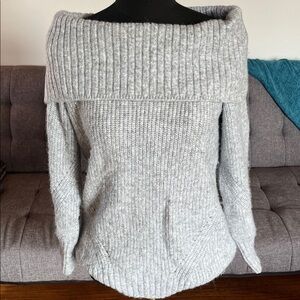 Anthropologie Pilcro Light Gray Off-Shoulder Sweater size Small